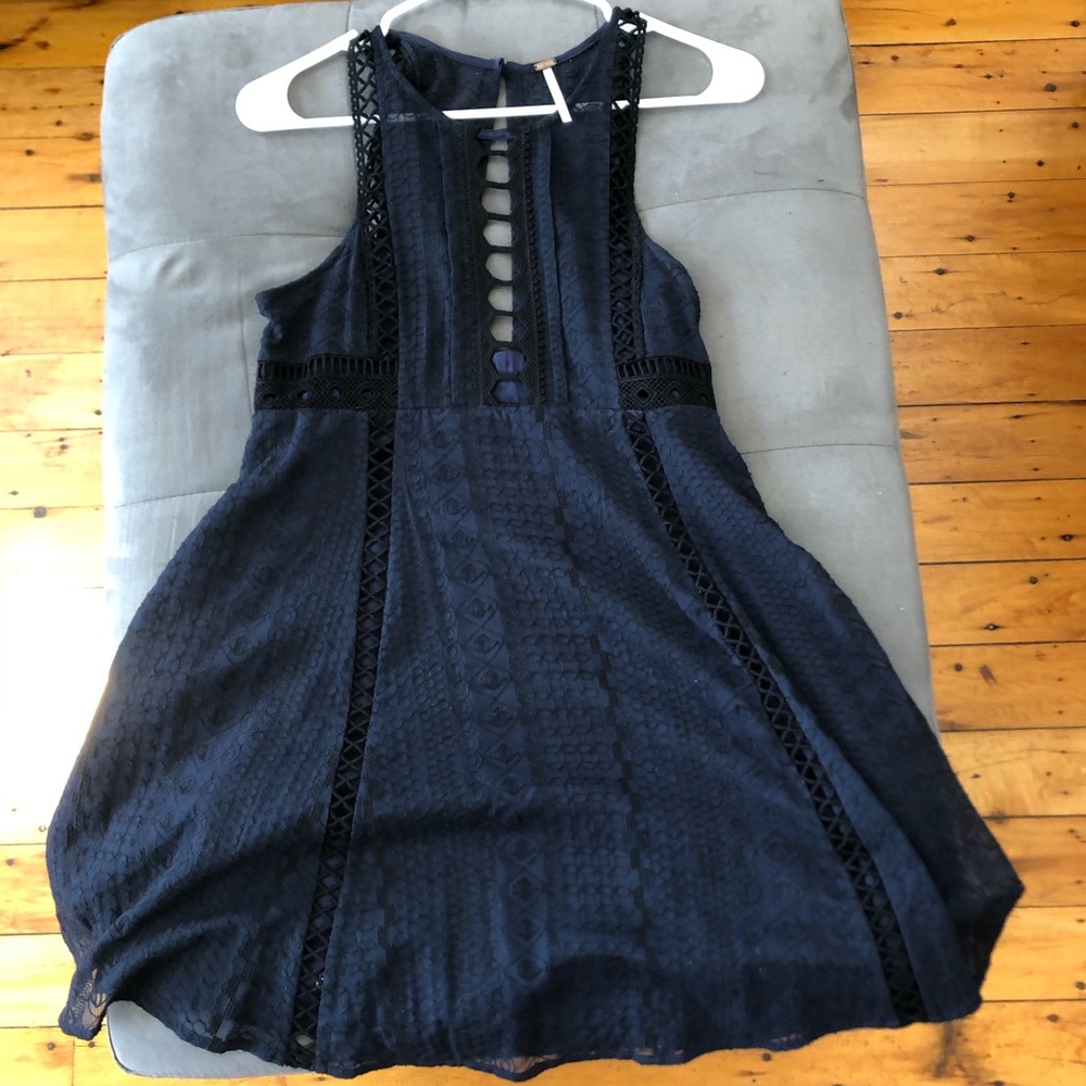 FREE PEOPLE LACE DRESS